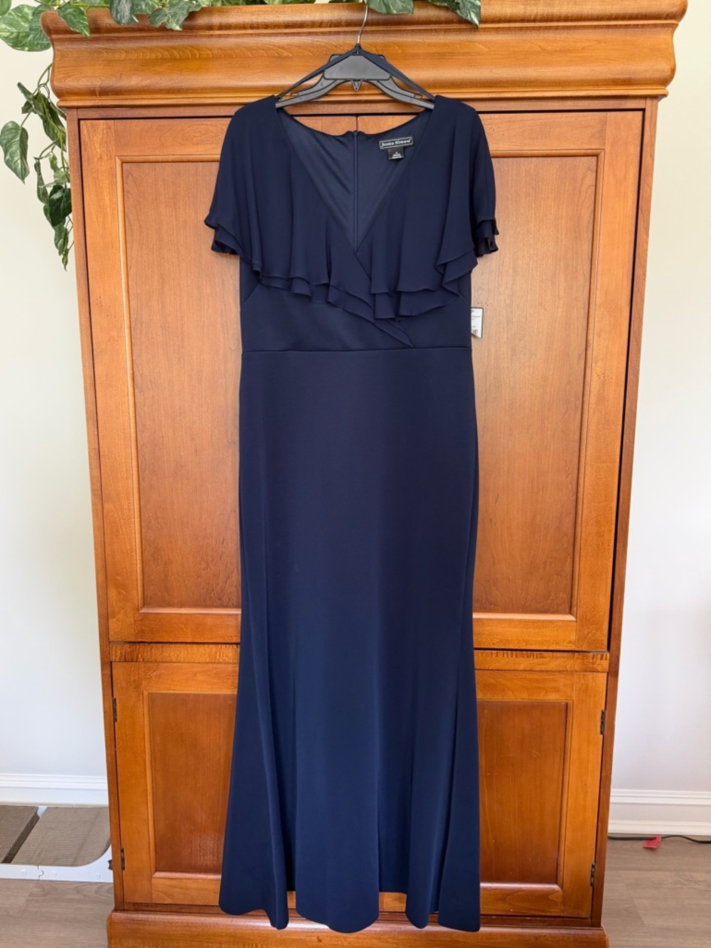 Jessica Howard Navy Ruffle-Overlay Maxi Dress women’s size 16